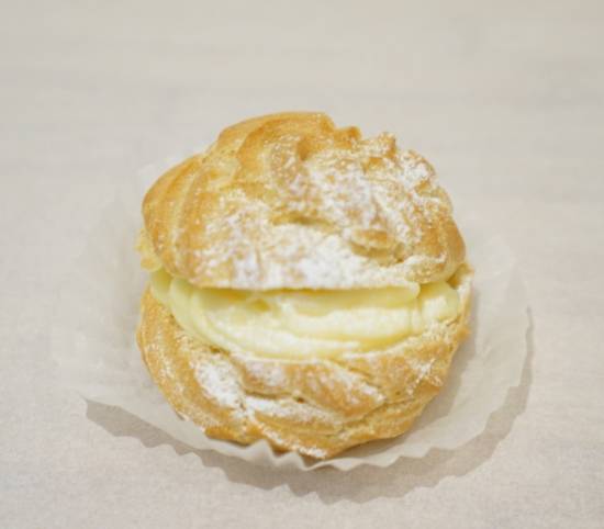 Custard Cream Puff 6 per box 小泡芙